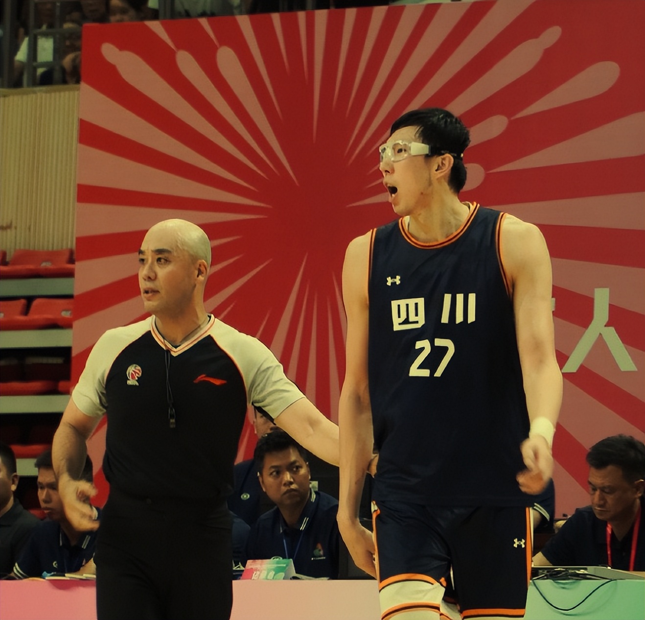 河南男篮击败对手，壮大气势