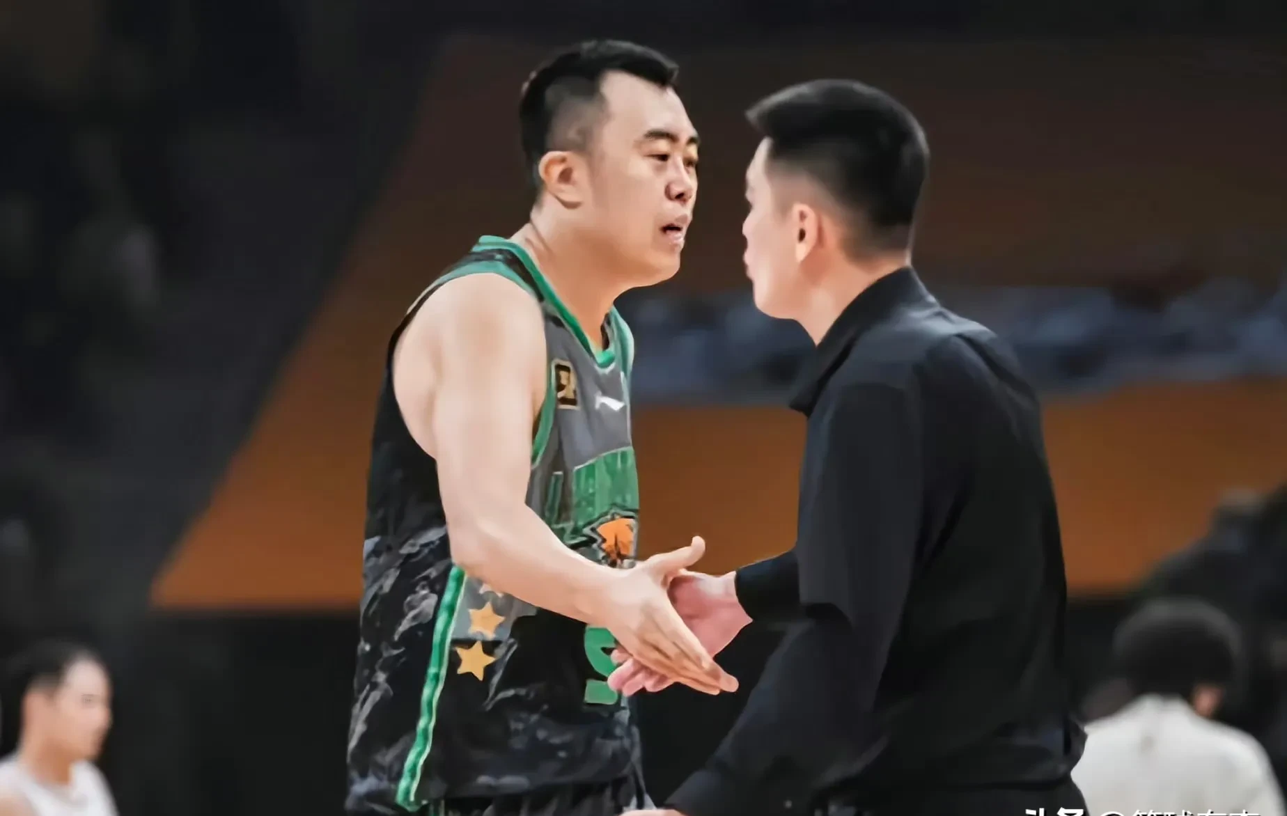 FB体育注册网址-辽宁男篮轻松击败广东队，继续领跑