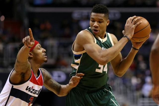 FB体育在线-雄鹿狂胜奇才，打破季后赛连胜纪录