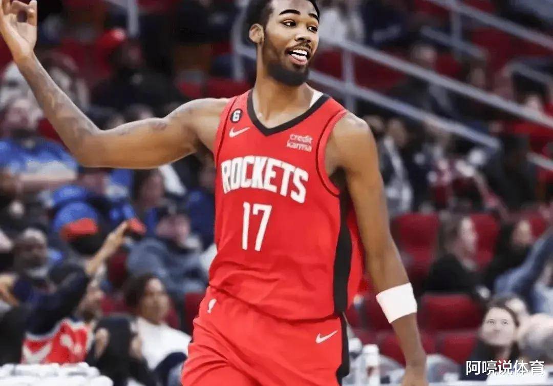 火箭战胜独行侠，豪取胜利