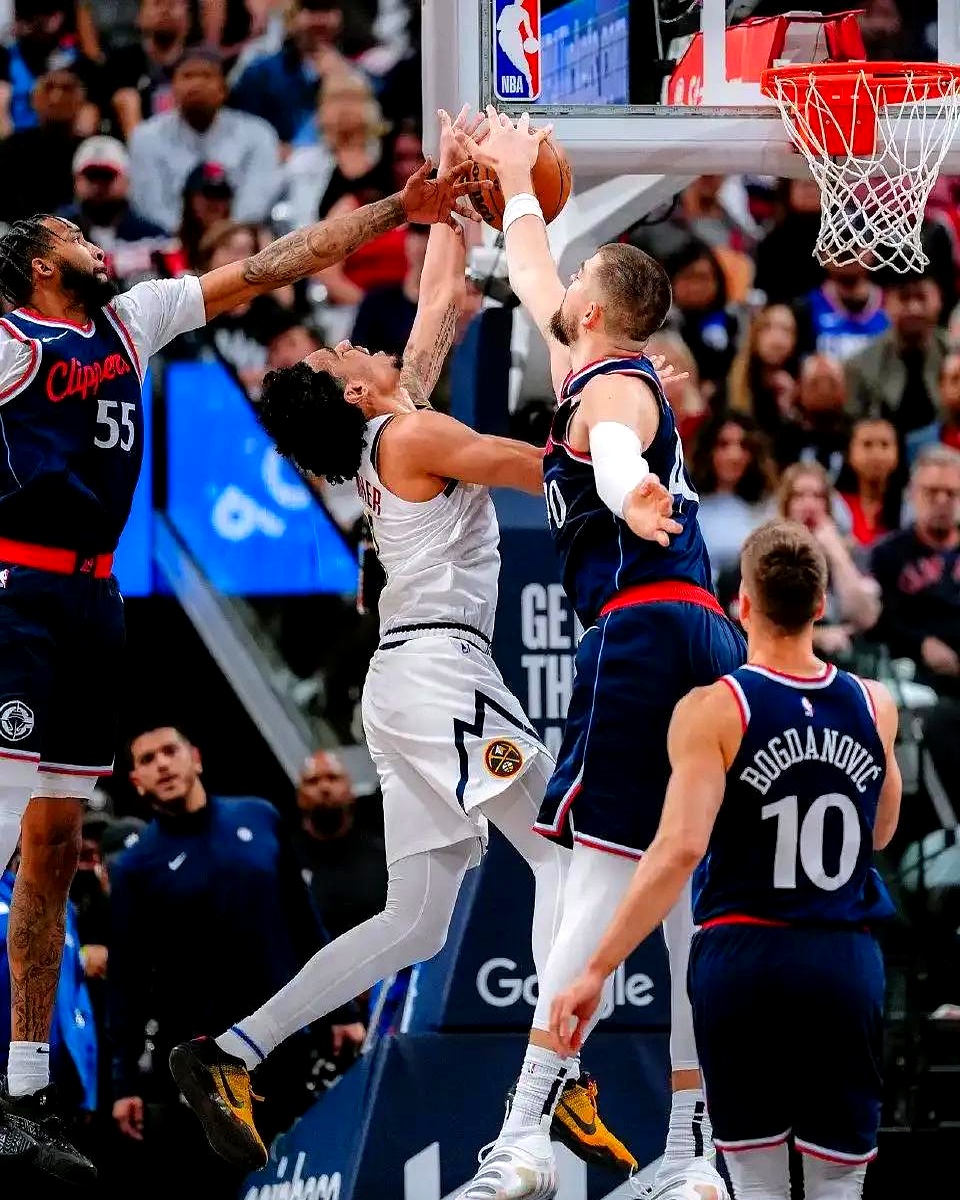 快船新外援表现抢眼，助球队胜利