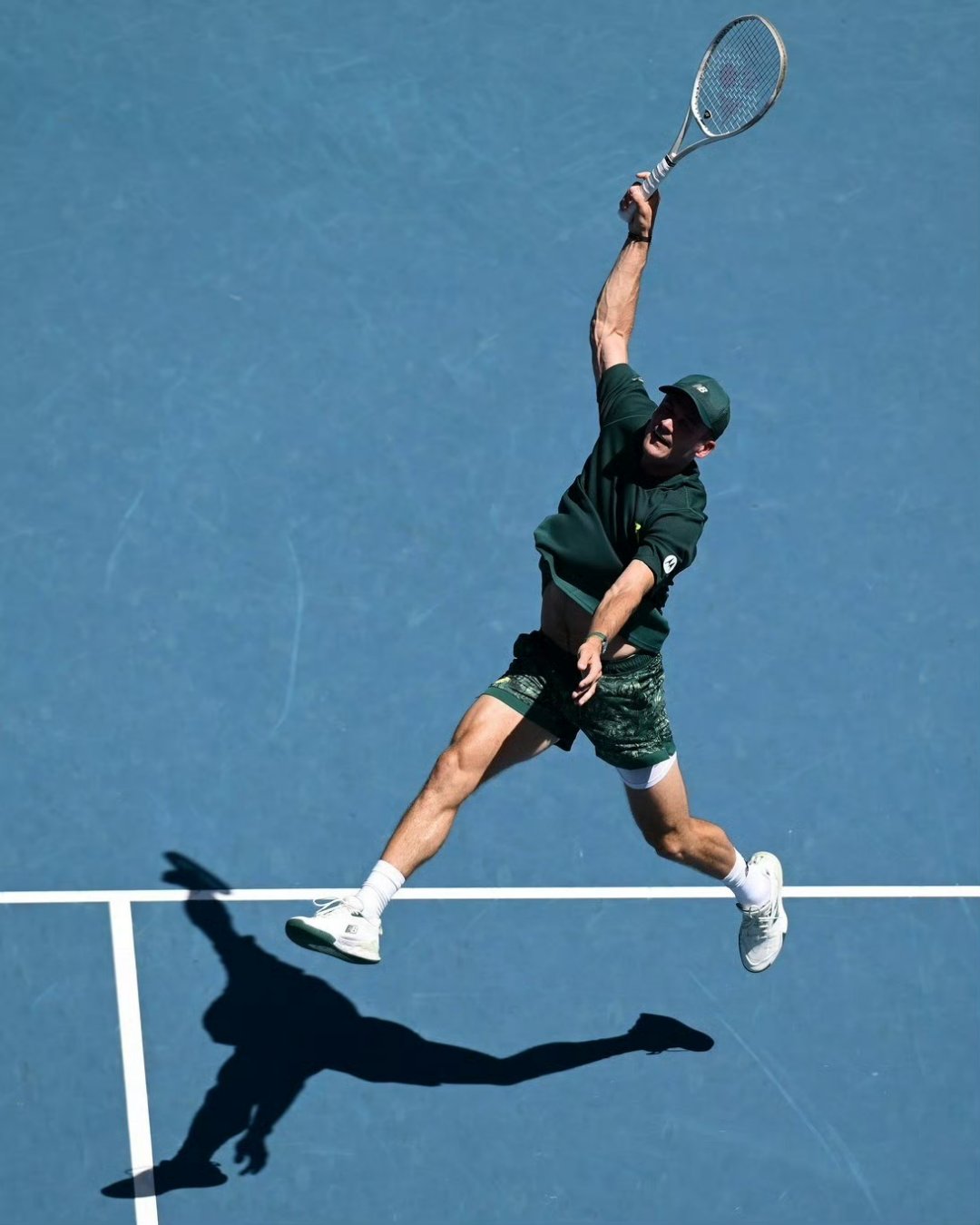 FB体育APP-包含西班牙网球队翻盘日本网球队，兹维列夫完成帽子戏法的词条