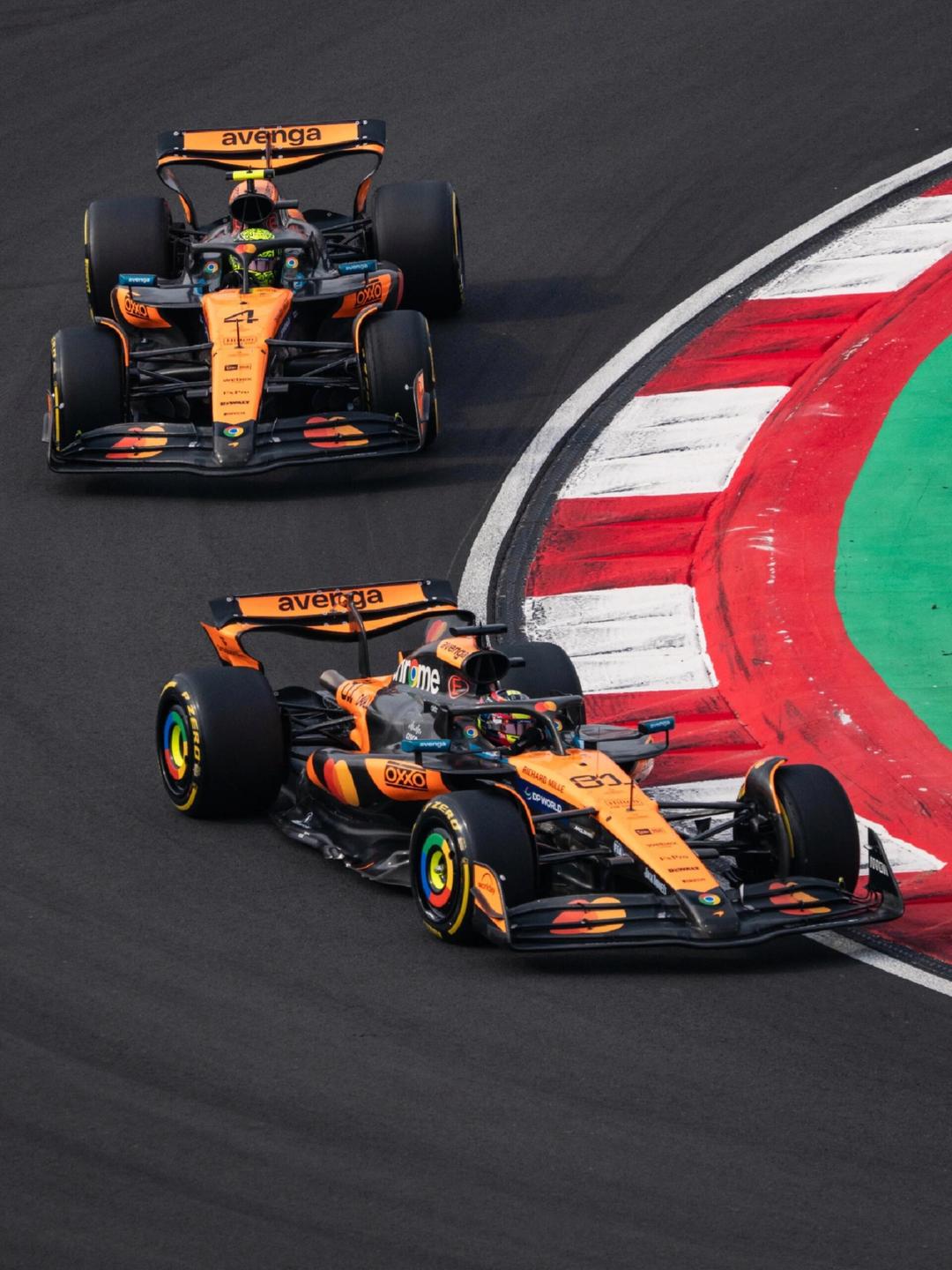 包含迈凯伦翻盘哈斯车队，皮亚斯特里统治全场的词条